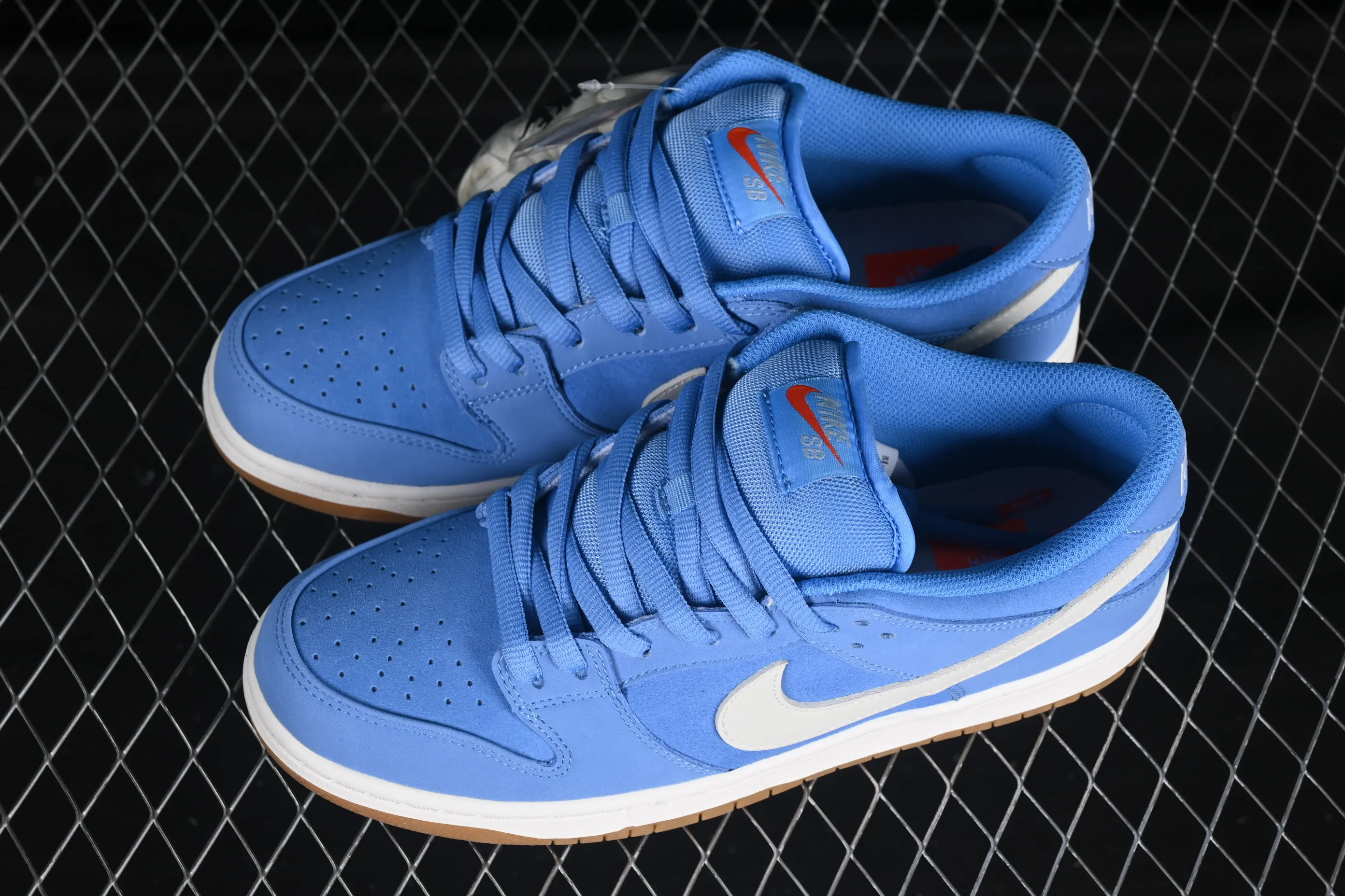 All categories Nk SB Dunk series Nk SB Dunk Low low-top sneakers Nike SB Dunk Low Pro ISO "University Blue" university blue low-top casual sneakers FJ1674-401